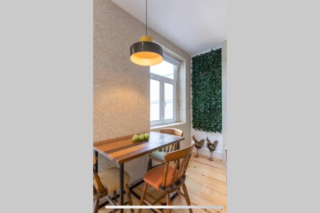 The Kiss - 1 Bedroom Apt With Terrace Porto Luaran gambar