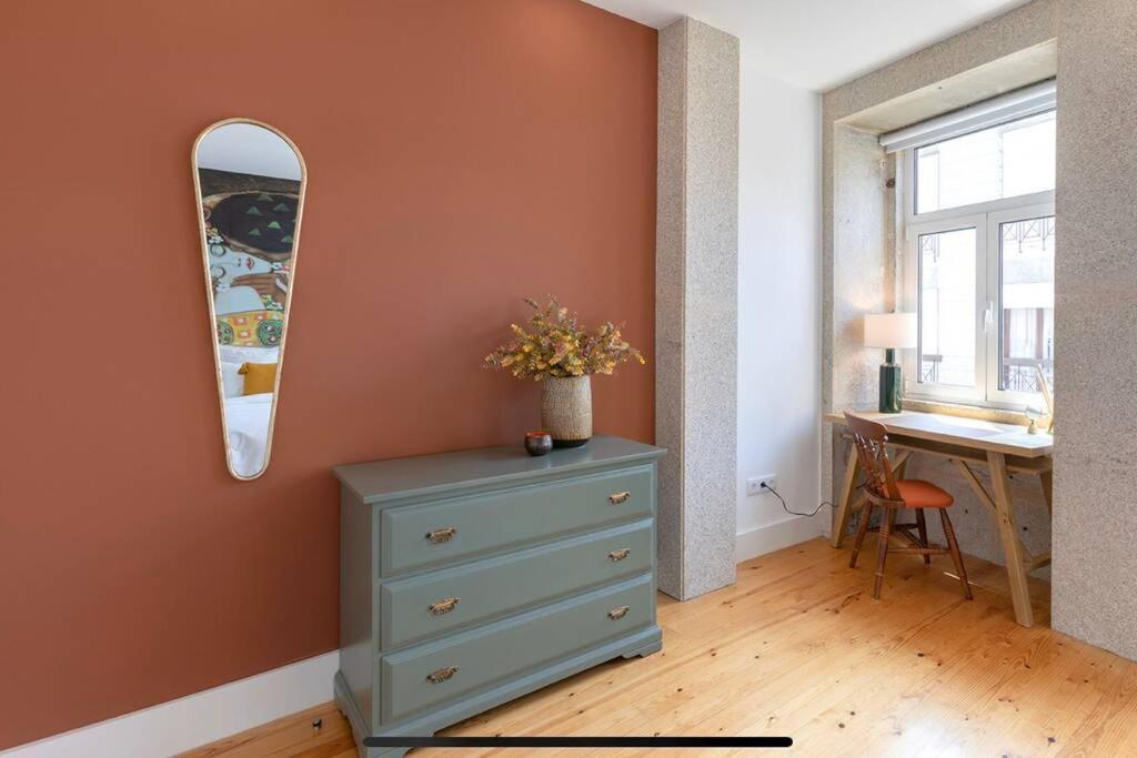 The Kiss - 1 Bedroom Apt With Terrace Porto Luaran gambar